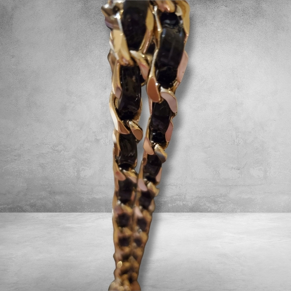 Versace Y2K Black Greco Quilt Leather Vintage Shoulder Bag, Gold Chain Straps - Picture 15 of 16